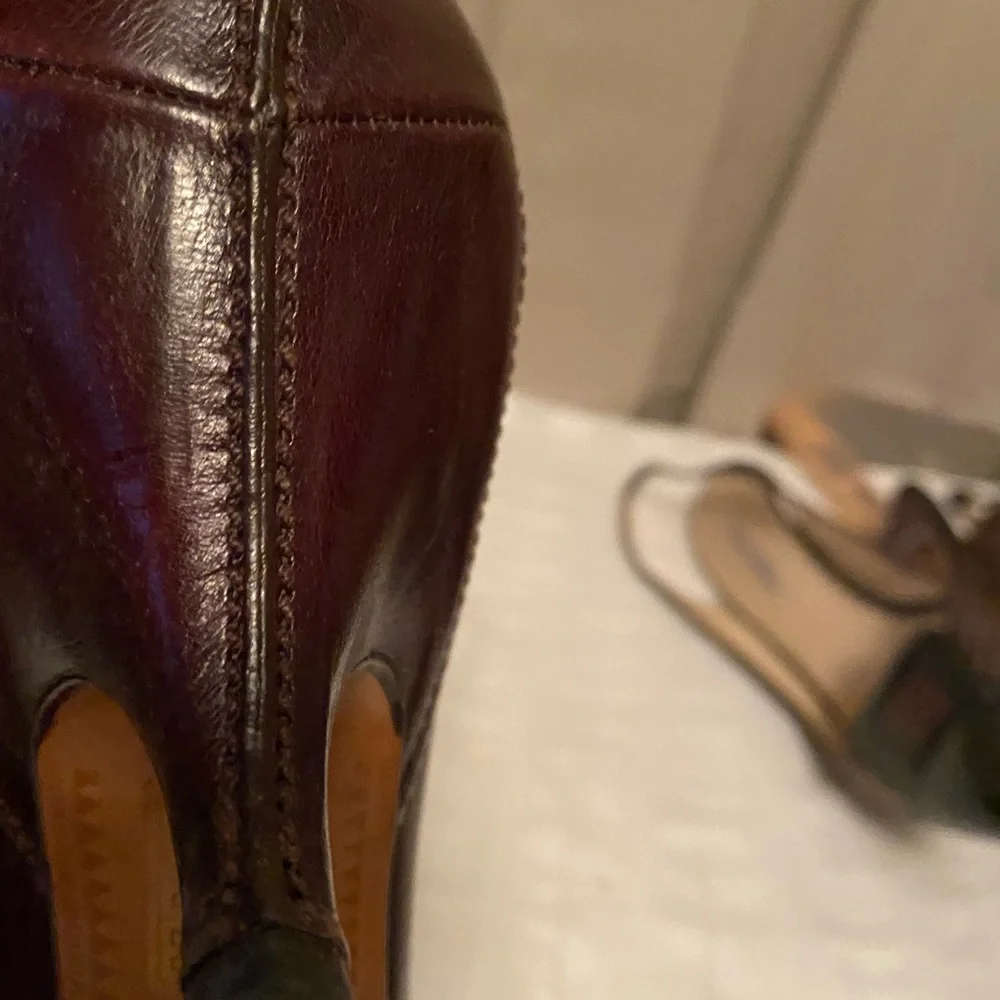 Yves St Laurant dark brown leather pumps - Picture 6 of 12